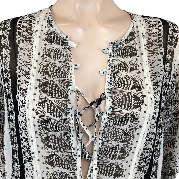 CAbi Women's Boho Tunic Top Medium Black & White Patterned Lace-Up V-Neck - Picture 6 of 8